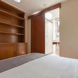 Habitación Económica con Cama King